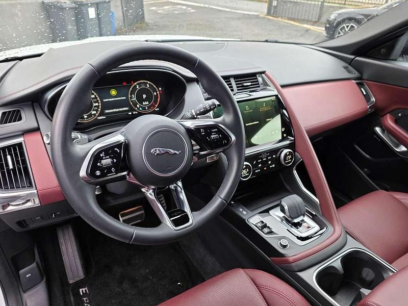 Usata Jaguar E-Pace R-Dynamic 163 CV (119 kW) 2024 Bianco SUV