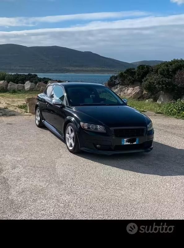 Usata Volvo C30 R-Design 2009 Nero Utilitaria