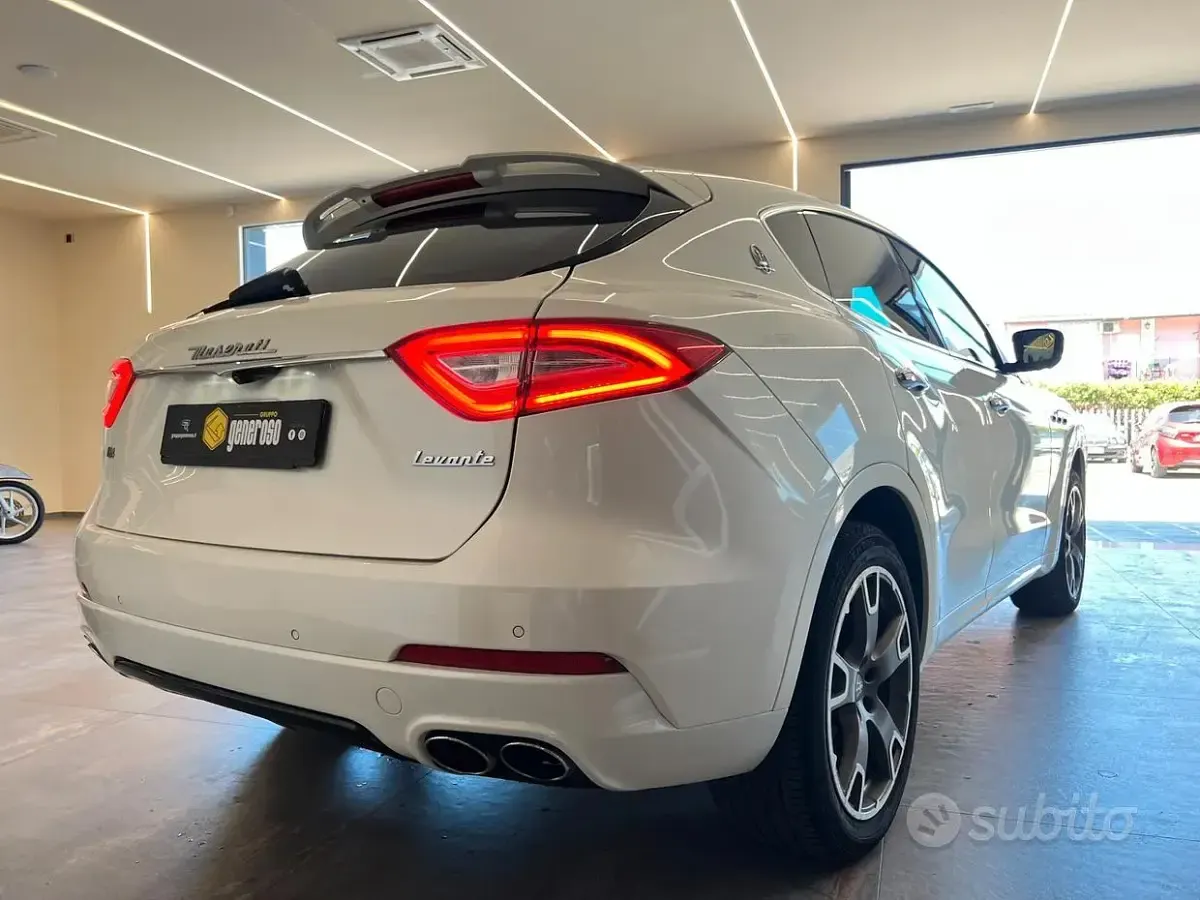 Usata Maserati Levante 250 CV (183 kW) 2017 Bianco SUV