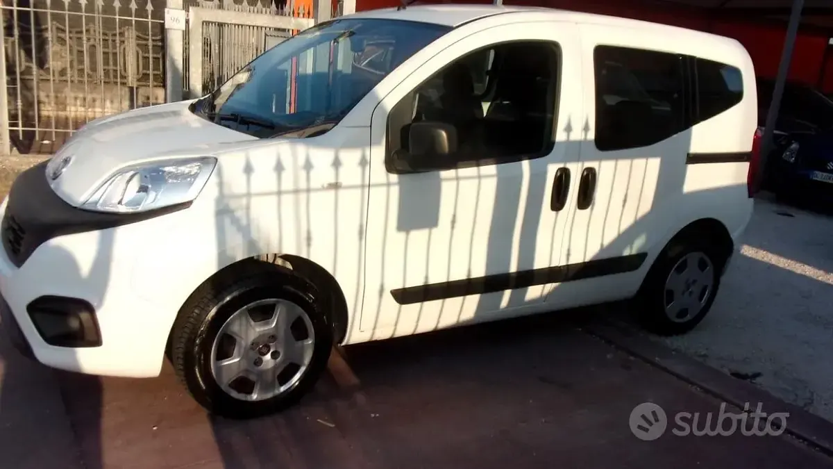 Usata Fiat Qubo Dynamic 80 CV (58 kW) 2017 Bianco Monovolume