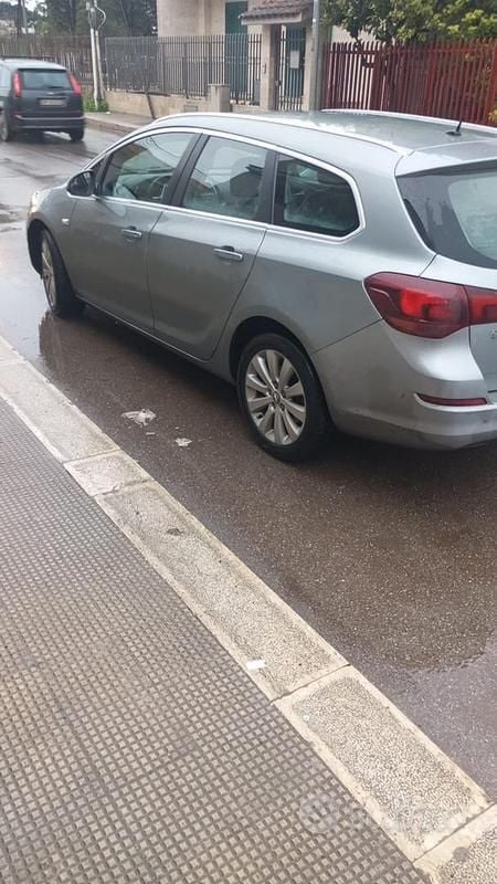 Usata Opel Astra Elegance 120 CV (88 kW) 2014 Grigio Station wagon