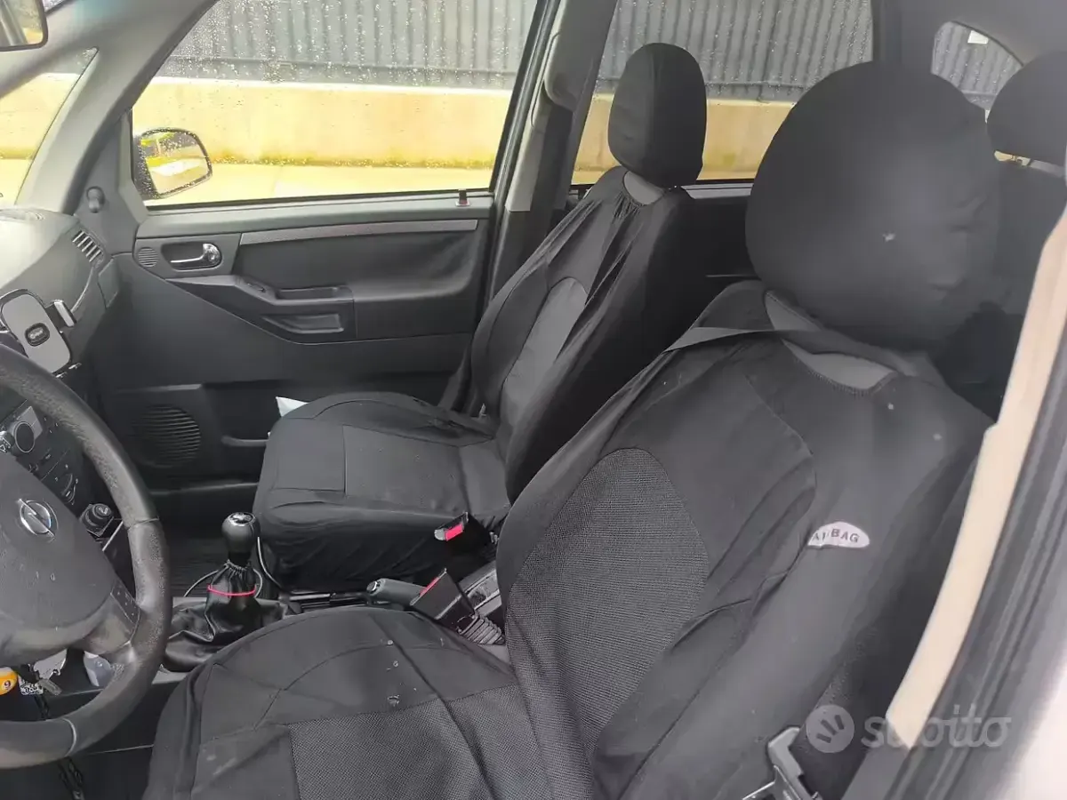Usata Opel Meriva Club 75 CV (55 kW) 2006 Grigio Monovolume