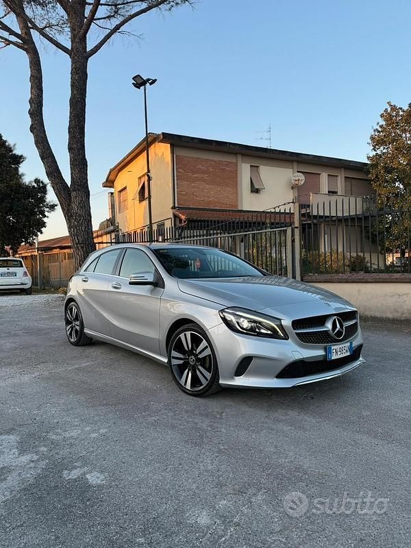 Usata Mercedes A180 Premium 2018 Grigio Berlina