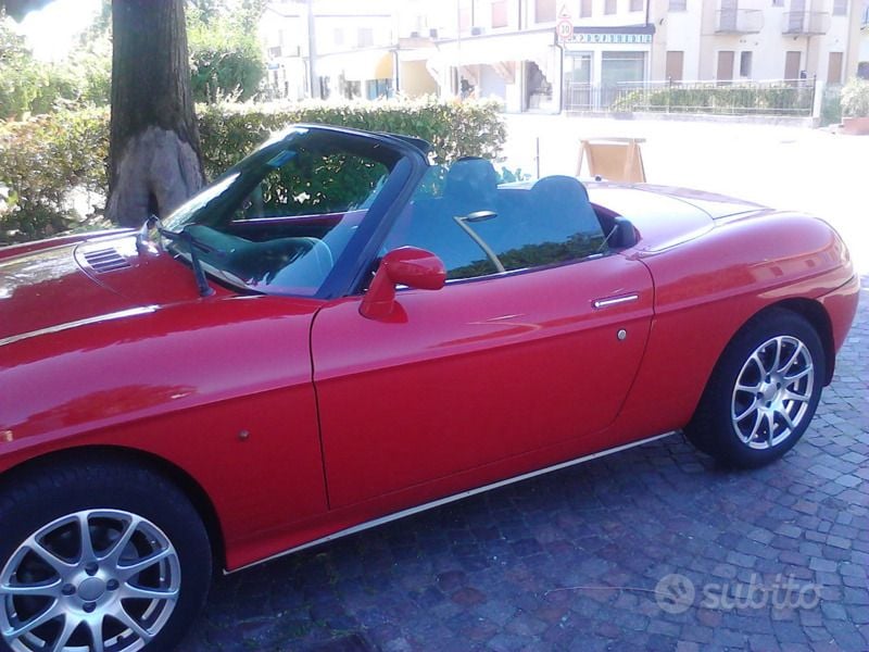 Usata Fiat Barchetta 131 CV (96 kW) 1995 Rosso Cabrio