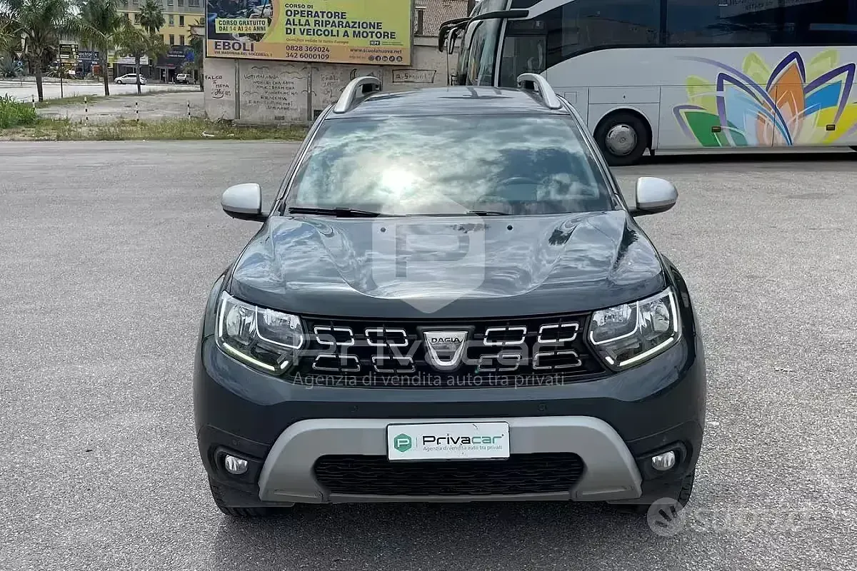 Usata Dacia Duster Prestige 101 CV (74 kW) 2021 Grigio SUV