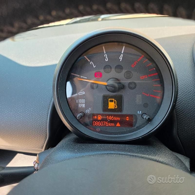 Usata Mini One D 90 CV (66 kW) 2015 Nero Utilitaria
