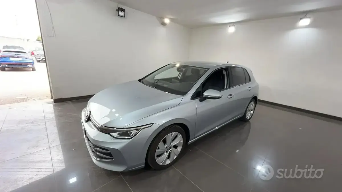 Usata VW Golf VIII 150 CV (110 kW) 2024 Grigio Berlina