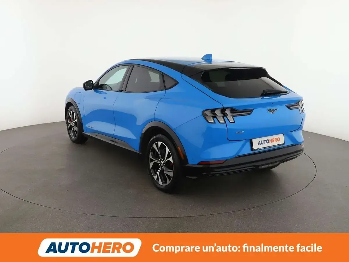 Usata Ford Mustang Mach-E 197 kW (269 CV) 2022 Blu/azzurro SUV