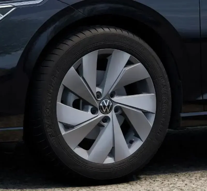 Usata VW Golf VIII Style 150 CV (110 kW) 2025 Utilitaria