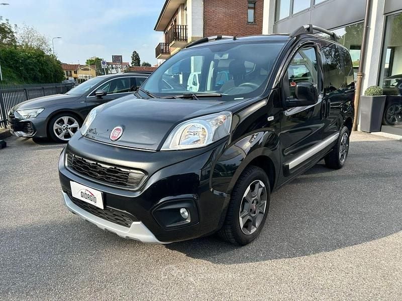 Usata Fiat Qubo Trekking 80 CV (58 kW) 2017 Nero Monovolume