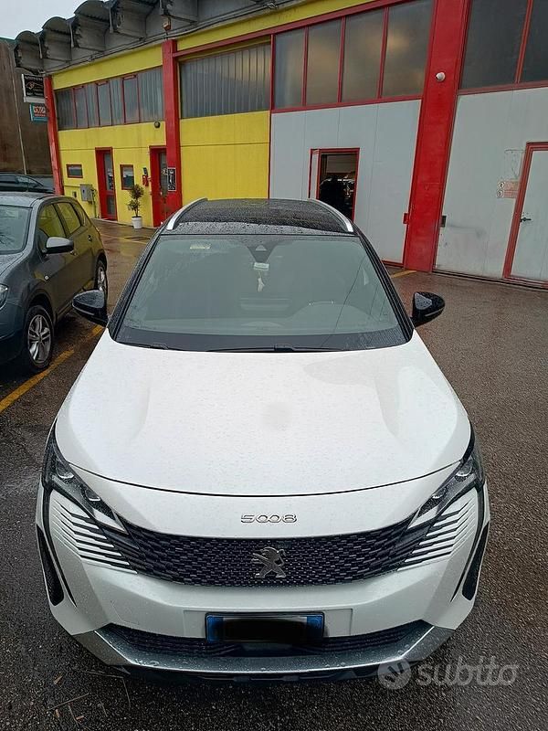 Usata Peugeot 5008 GT-line 2021 Bianco SUV