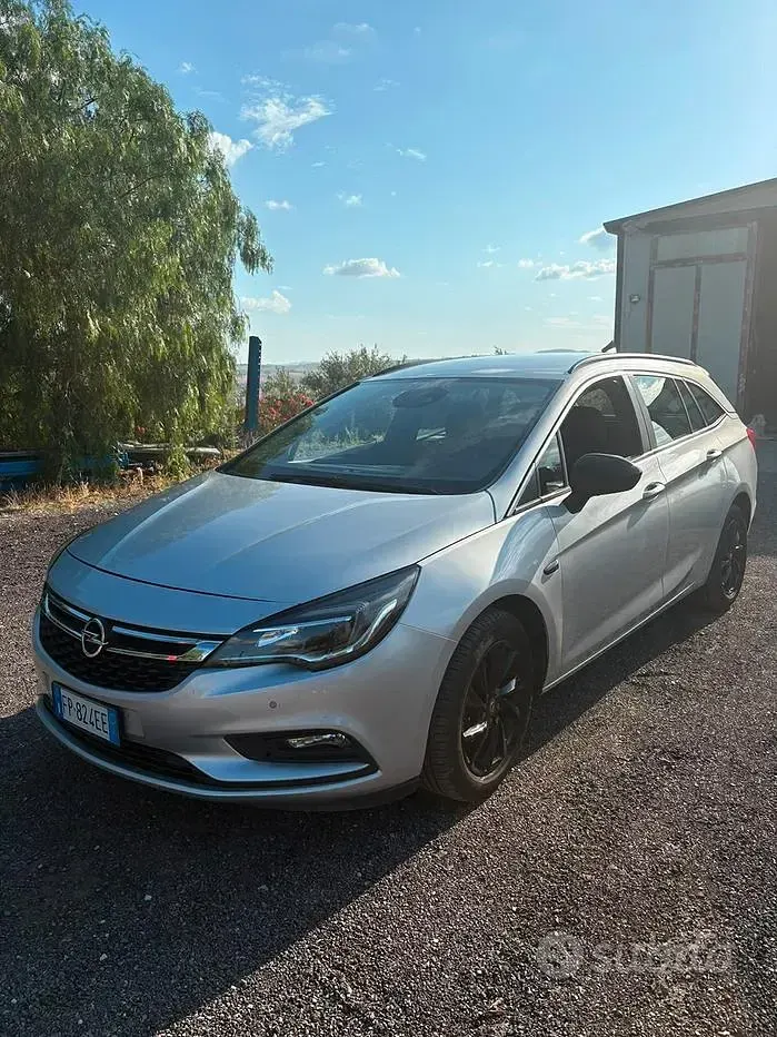 Usata Opel Astra 110 CV (80 kW) 2018 Grigio Station wagon