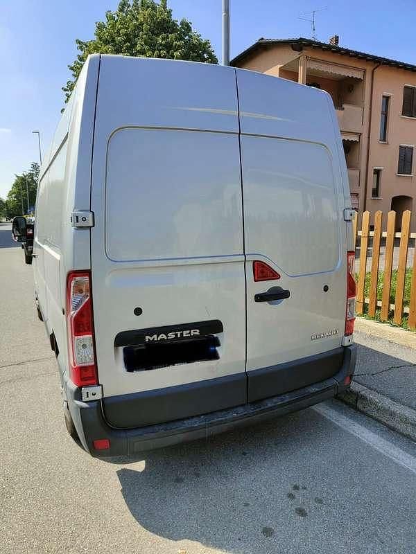 Usata Renault Master 102 CV (75 kW) 2013 Argento Furgone