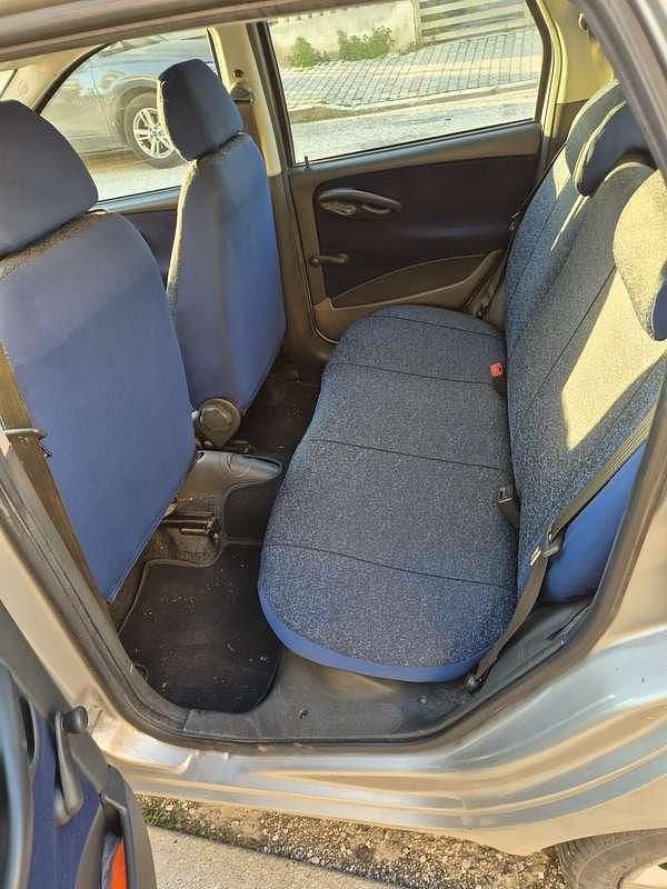 Usata Fiat Punto 86 CV (63 kW) 2005 Utilitaria