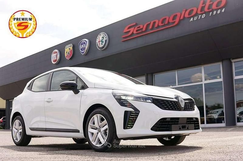 Bianco Nuova 2025 Renault Clio V Evolution Tre volumi | 17.490 € (Buon prezzo) - Immagine 1/4