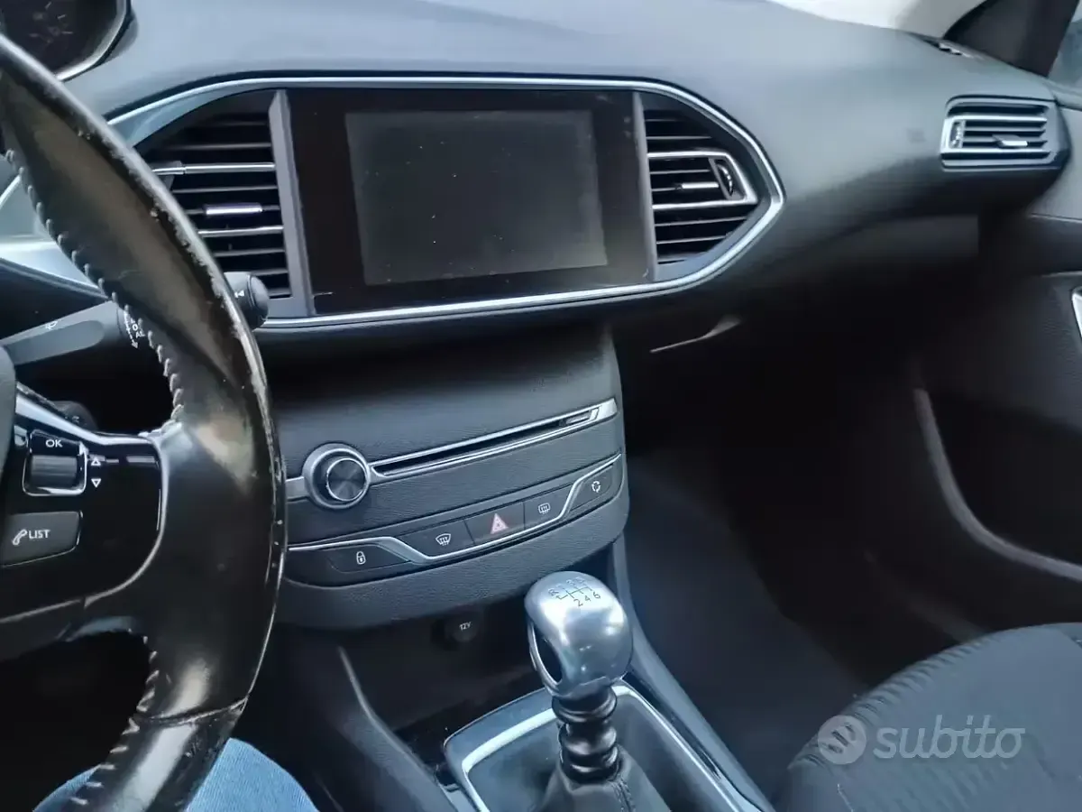 Usata Peugeot 308 116 CV (85 kW) 2015 Bianco Station wagon