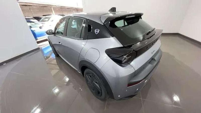 Nuova Lancia Ypsilon 101 CV (74 kW) 2025 Grigio Utilitaria
