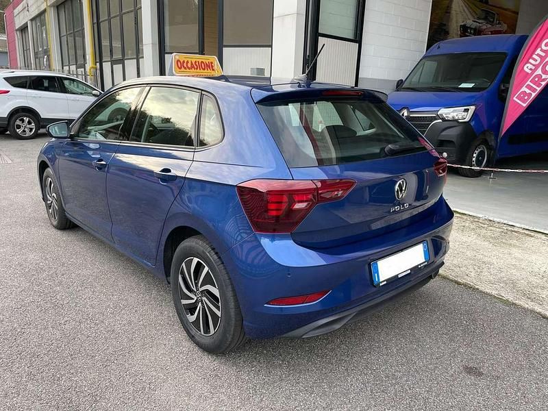 Usata VW Polo Life 95 CV (69 kW) 2023 Blu Berlina