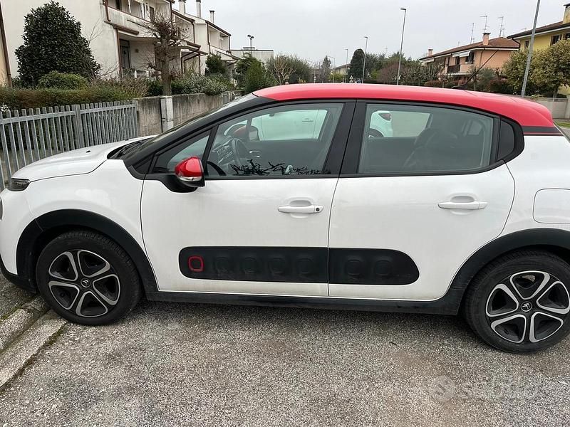 Usata Citroën C3 83 CV (61 kW) 2018 Bianco Utilitaria