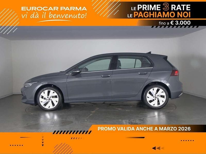 Usata VW Golf VIII Style 150 CV (110 kW) 2025 Dolphin grey metallizzato Berlina