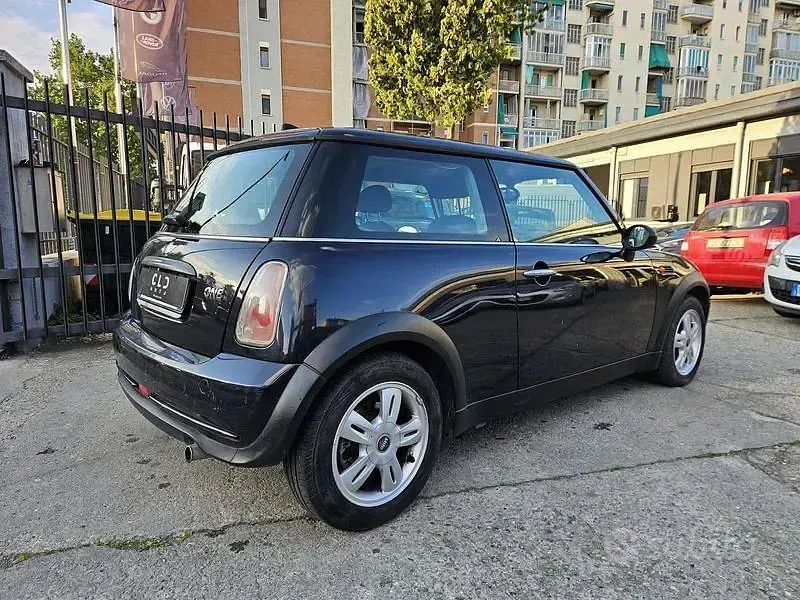 Usata Mini ONE 90 CV (66 kW) 2006 Nero Utilitaria