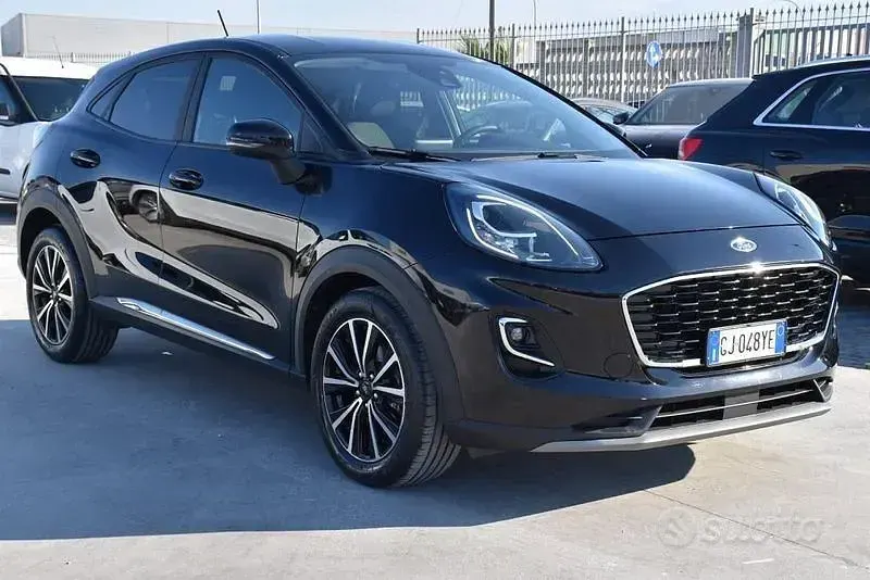 Usata Ford Puma Titanium 125 CV (91 kW) 2022 Nero SUV