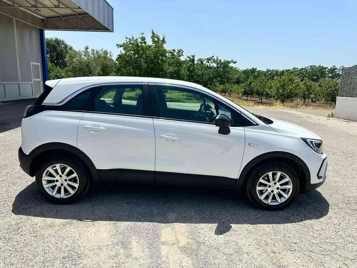 Usata Opel Crossland 120 CV (88 kW) 2022 Bianco SUV