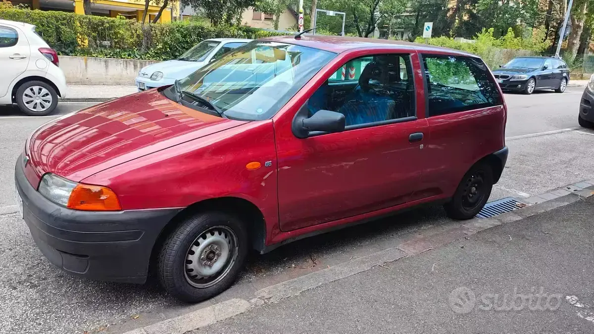 Usata Fiat Punto 54 CV (39 kW) 1998 Berlina