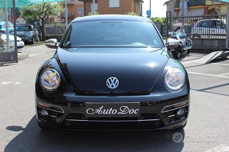 Usata VW Beetle Allstar 105 CV (77 kW) 2017 Nero Utilitaria