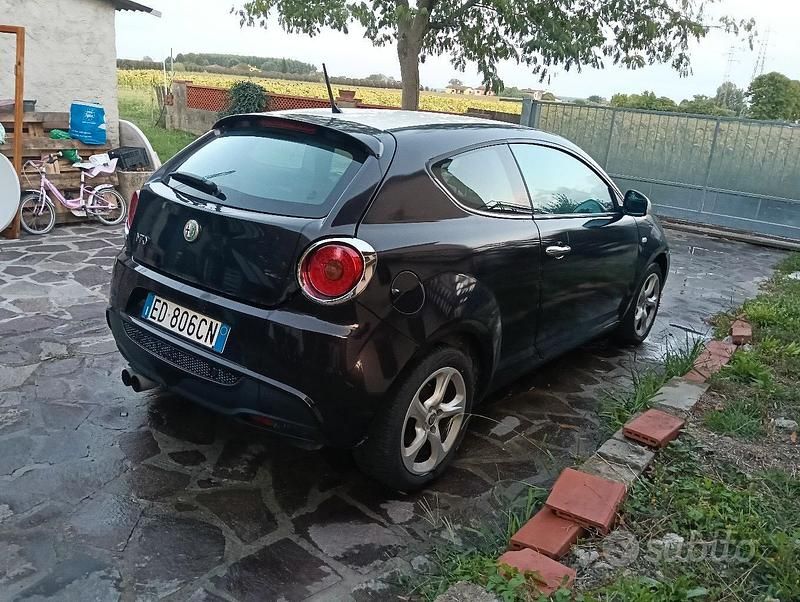 Usata Alfa Romeo MiTo 120 CV (88 kW) 2010 Nero Utilitaria