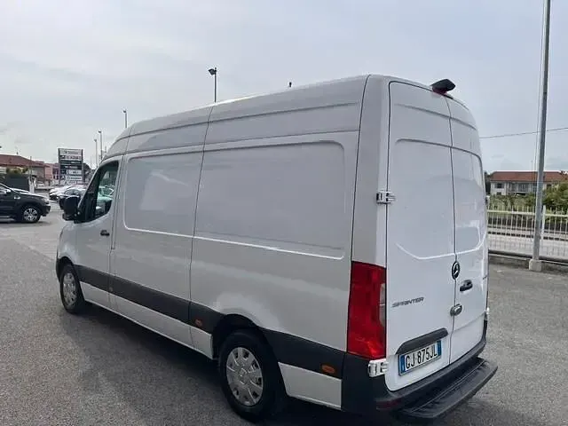 Usata Mercedes Sprinter 114 CV (83 kW) 2022 Bianco Furgone