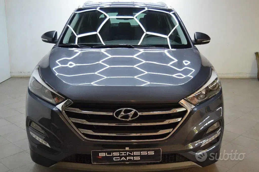 Usata Hyundai Tucson Xpossible 116 CV (85 kW) 2017 Grigio SUV