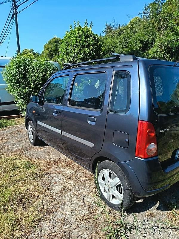 Usata Opel Agila 75 CV (55 kW) 2006 Grigio Utilitaria