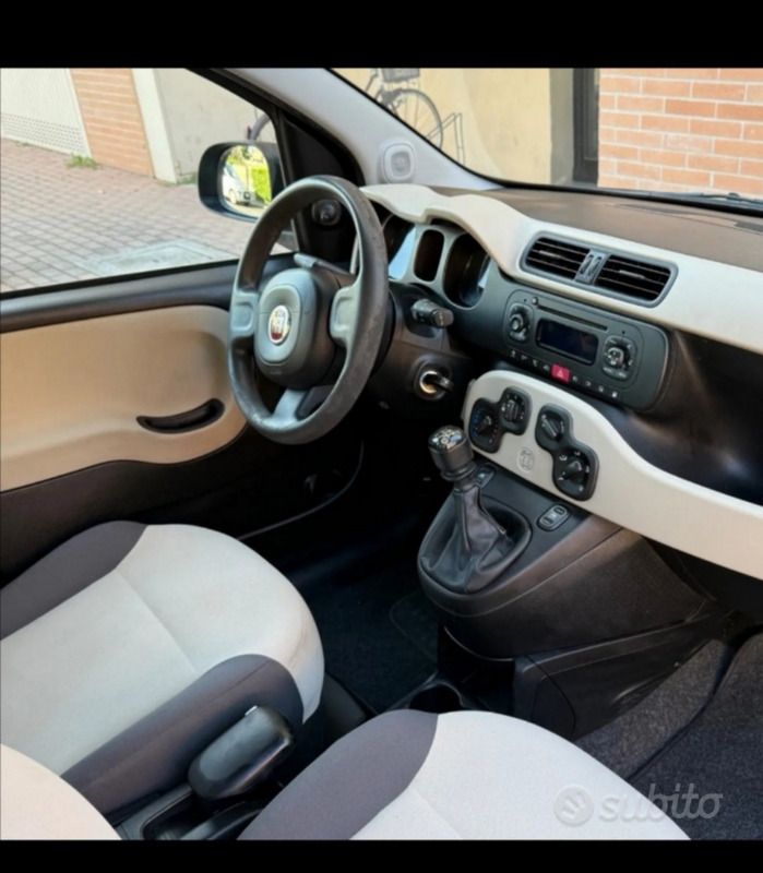 Marrone Usata 2013 Fiat Panda Due volumi | 6000 € - Immagine 1/4