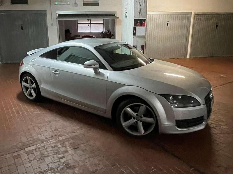 Usata Audi TT Ambiente 200 CV (147 kW) 2007 Argento Coupé
