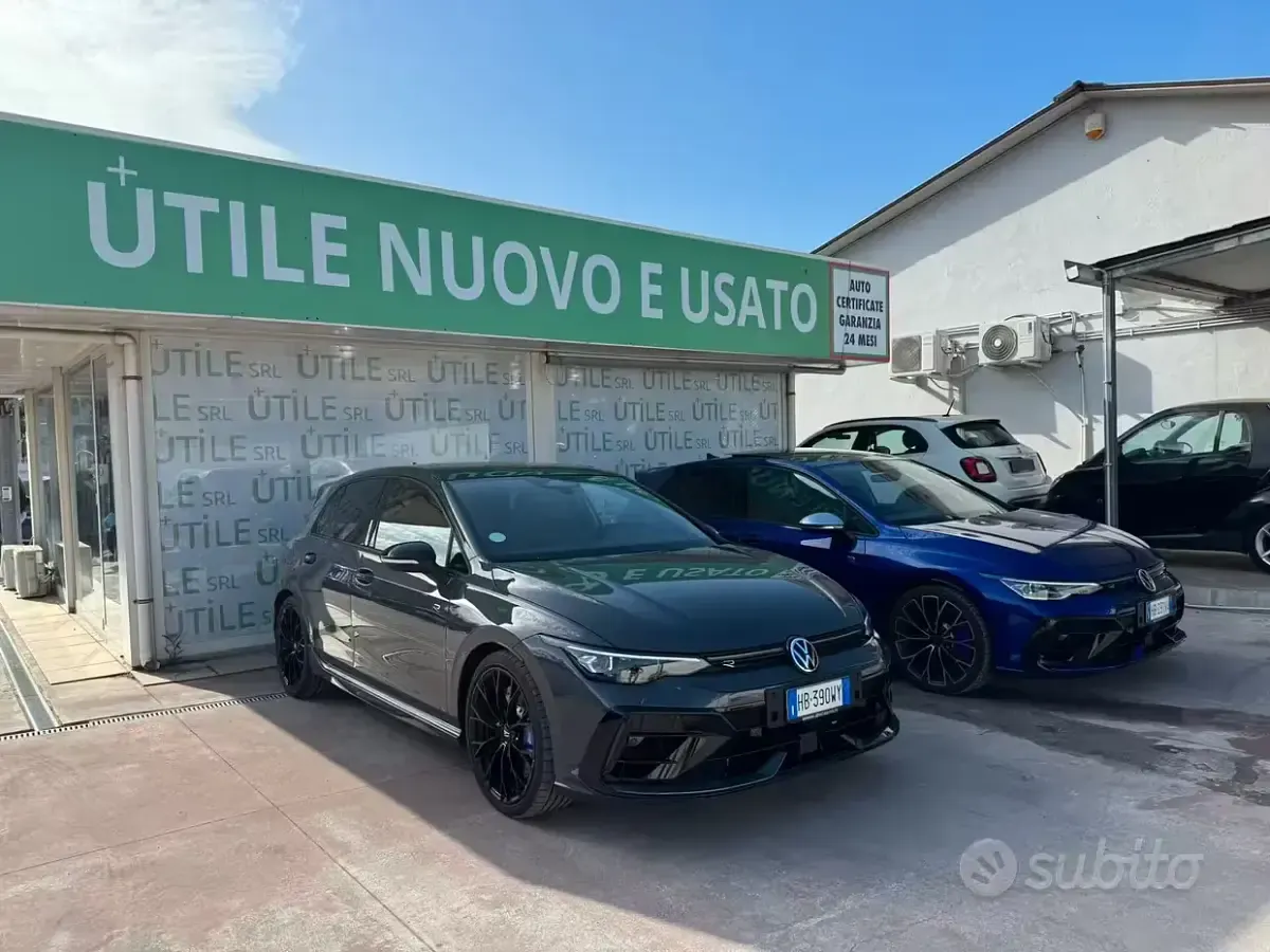 Usata VW Golf VIII R 333 CV (244 kW) 2026 Berlina