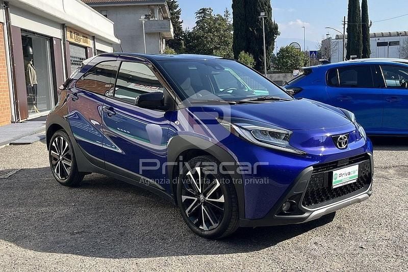 Usata Toyota Aygo X Lounge 72 CV (52 kW) 2022 Blu SUV