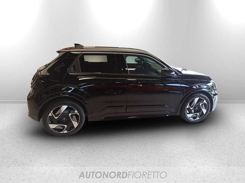 Nuova Nissan Micra Evolve 77 kW (106 CV) 2026 Enigma black Utilitaria