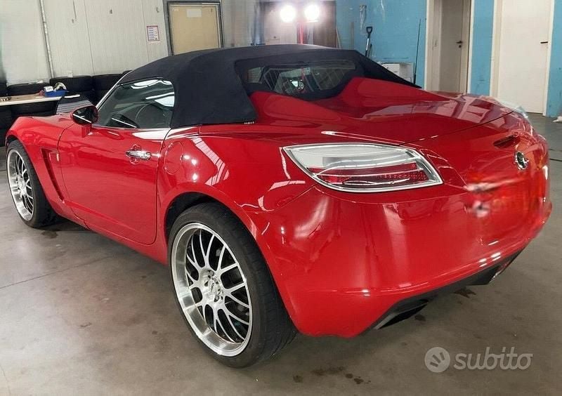 Usata Opel GT 264 CV (194 kW) 2009 Nero Cabrio