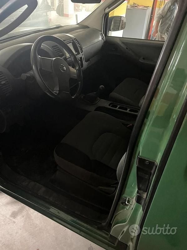Usata Nissan Navara 190 CV (139 kW) 2006 Pick-up