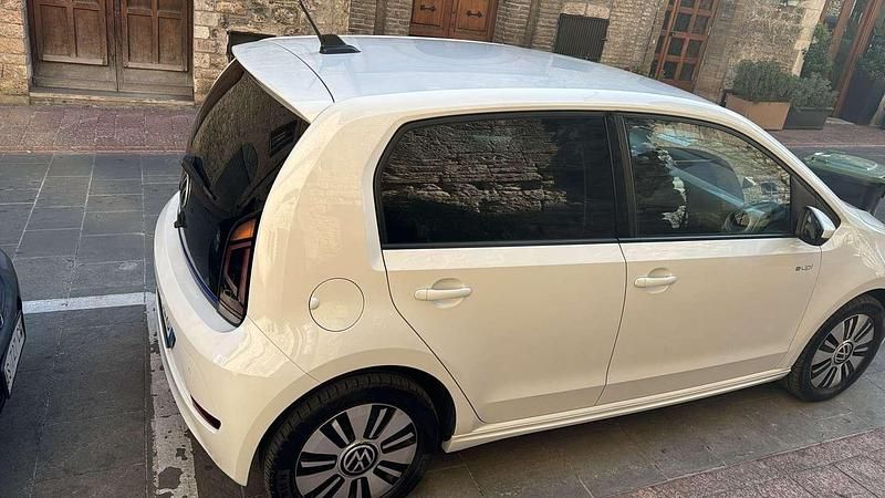 Usata VW e-up! 61 kW (83 CV) 2020 Utilitaria