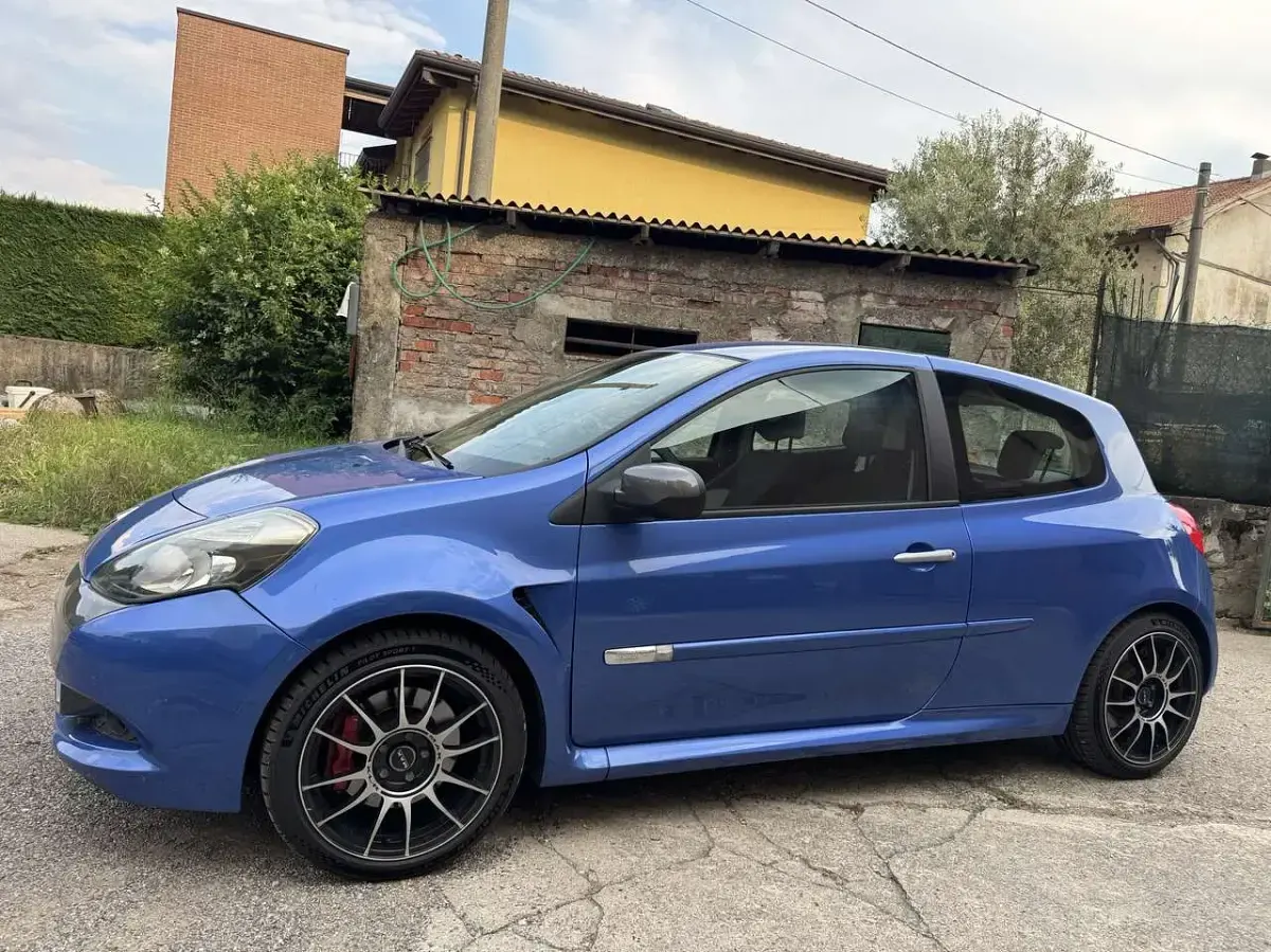 Usata Renault Clio II 200 CV (147 kW) 2010 Other Berlina