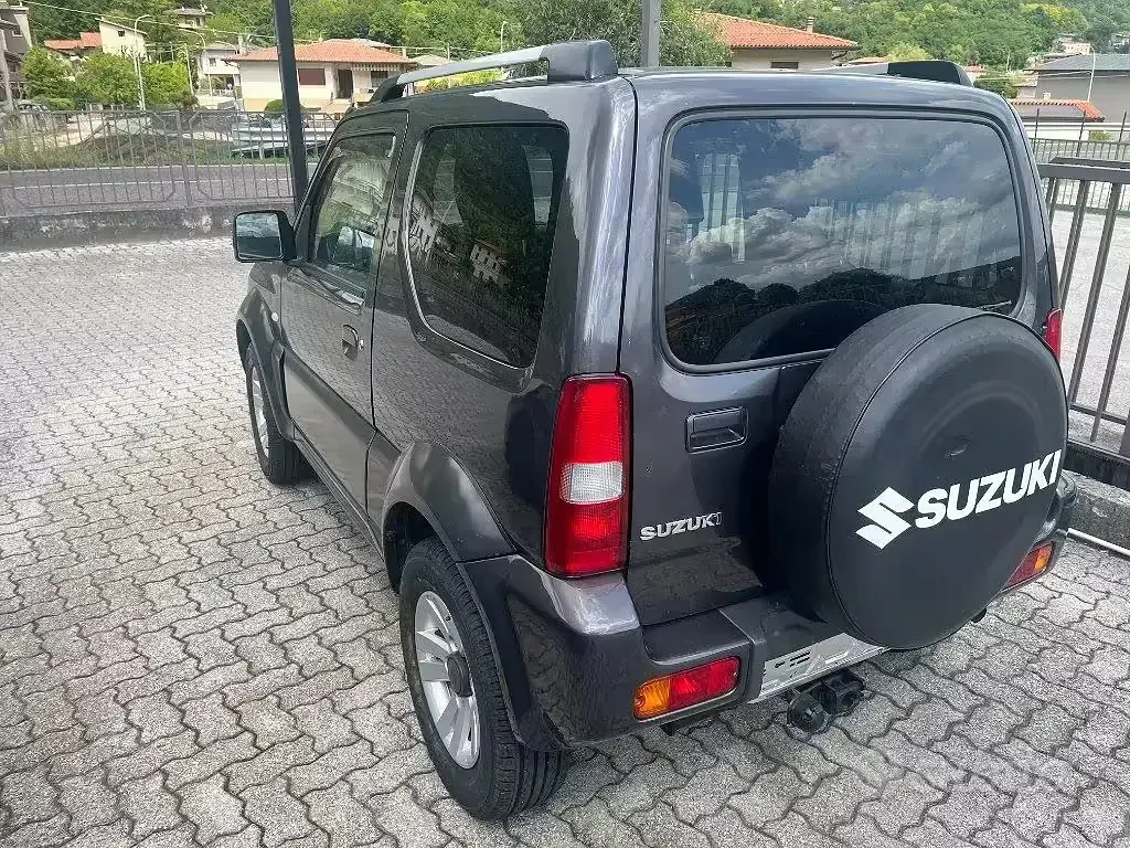 Occasion Suzuki Jimny 84 PK (61 kW) 2015 Grijs SUV