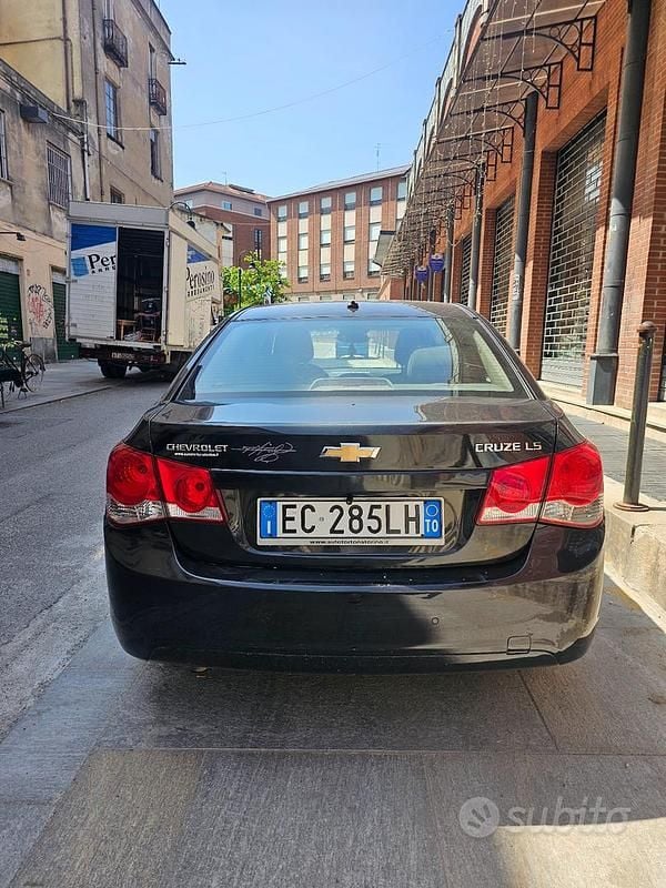 Usata Chevrolet Cruze LS 113 CV (83 kW) 2010 Nero Berlina