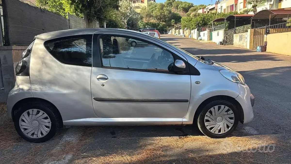 Usata Citroën C1 68 CV (50 kW) 2005 Grigio Utilitaria