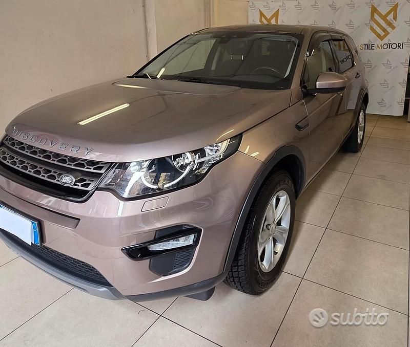 Marrone Usata 2016 Land Rover Discovery Sport HSE Luxury SUV | 10.990 € (Ottimo prezzo) - Immagine 1/4