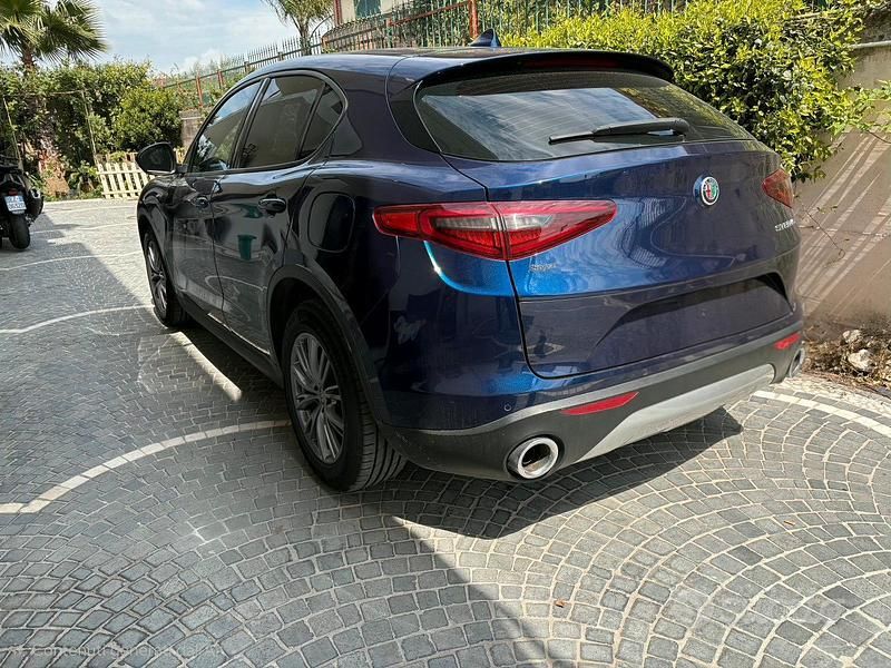 Usata Alfa Romeo Stelvio Super 160 CV (117 kW) 2021 Blu SUV