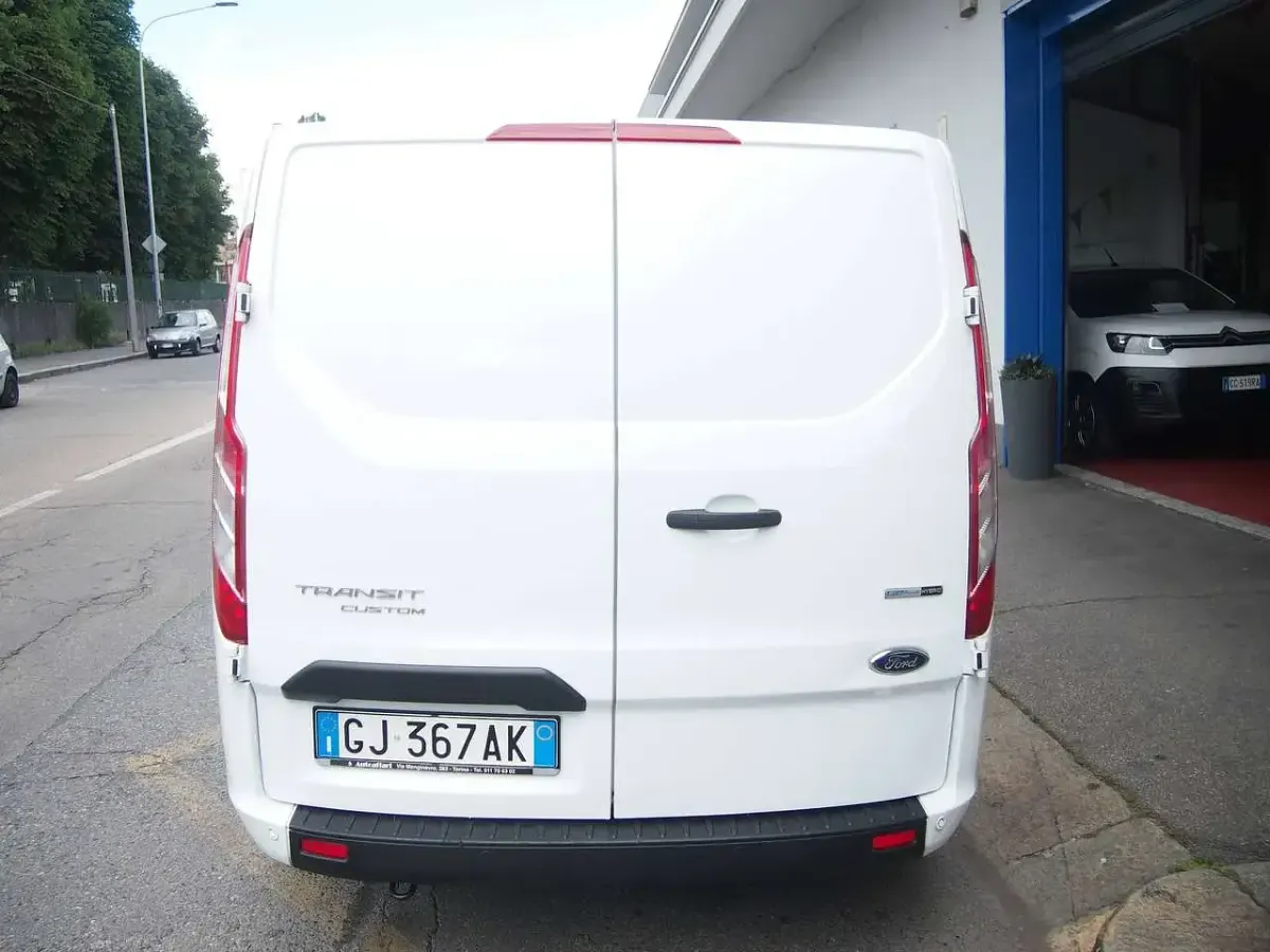 Usata Ford Transit Custom Trend 131 CV (96 kW) 2022 Bianco Furgone