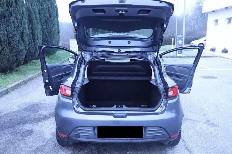 Usata Renault Clio IV Life 75 CV (55 kW) 2017 Grigio Berlina