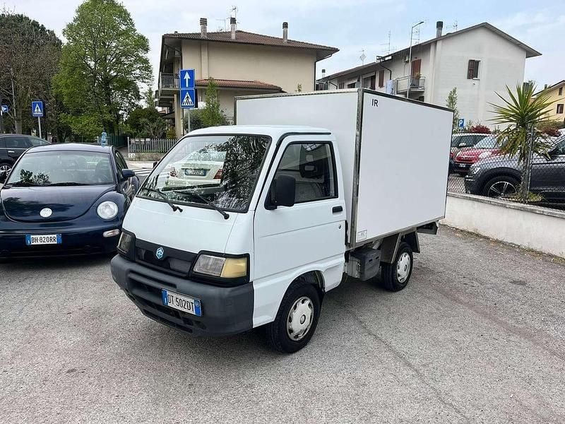 Usado Piaggio Porter 65 CV (47 kW) 2009 Blanco Van
